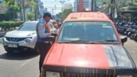 Dishub Semarang Temukan Angkot dengan Dokumen Kedaluwarsa Saat Sidak di Pasar Peterongan