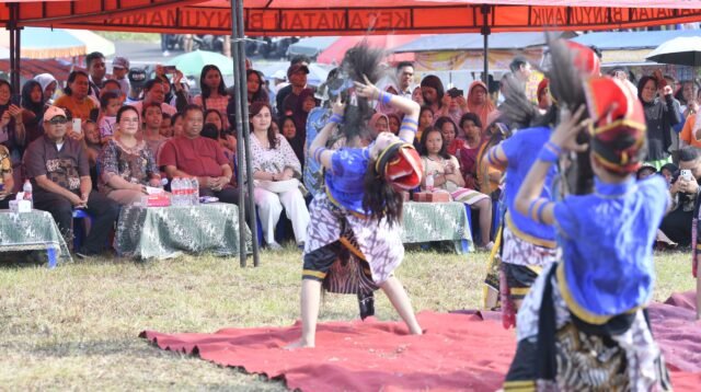 Agustina Apresiasi Karang Taruna Banyumanik yang Tetap Hidupkan Tradisi Jaranan di Tengah Modernisasi