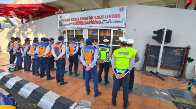 Dishub dan Polisi Semarang Tertibkan Parkir Liar di Sejumlah Titik Kota