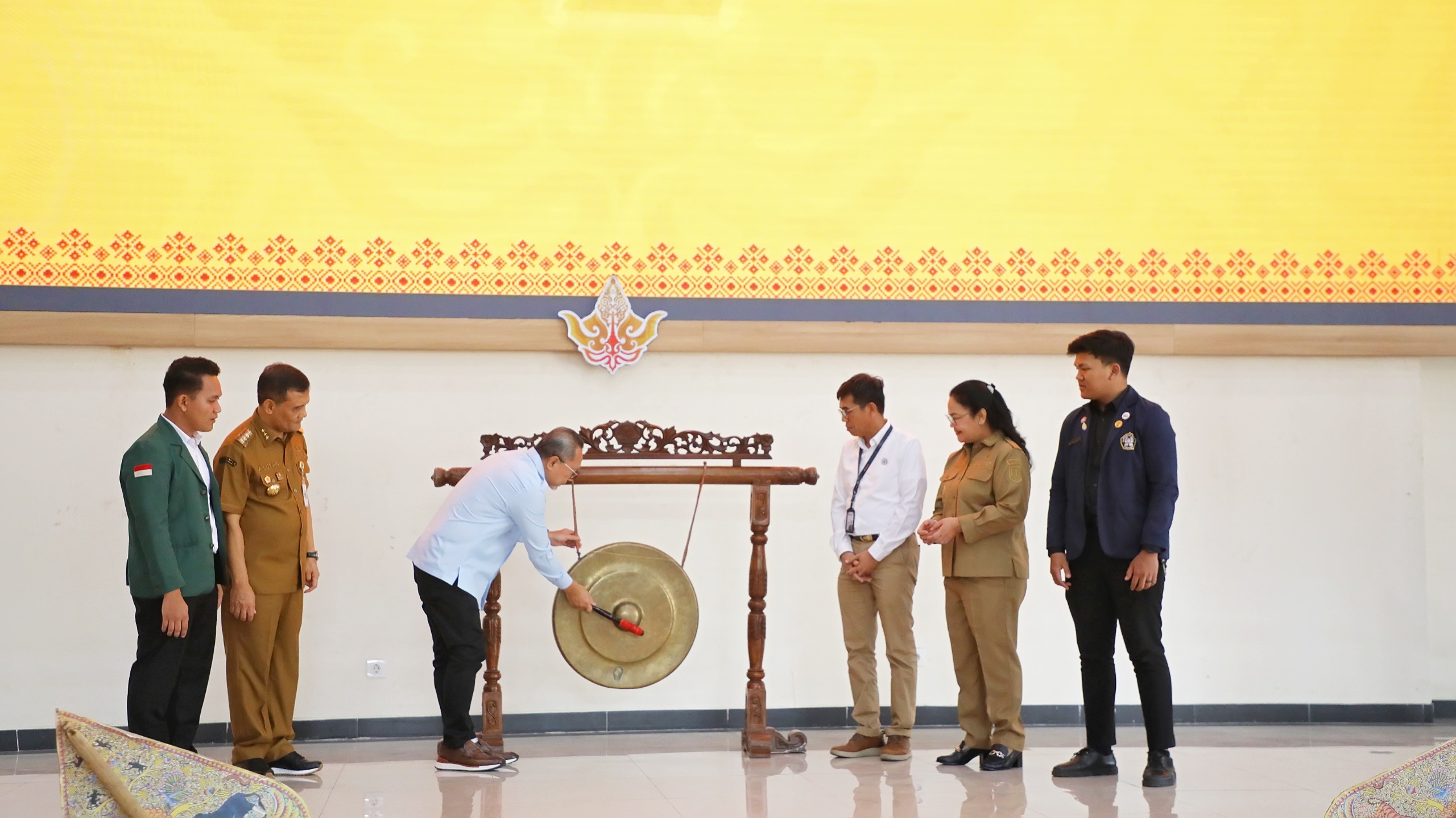 Dukung Mahasiswa, Wali Kota Agustina Hadiri Dua Agenda Kemahasiswaan