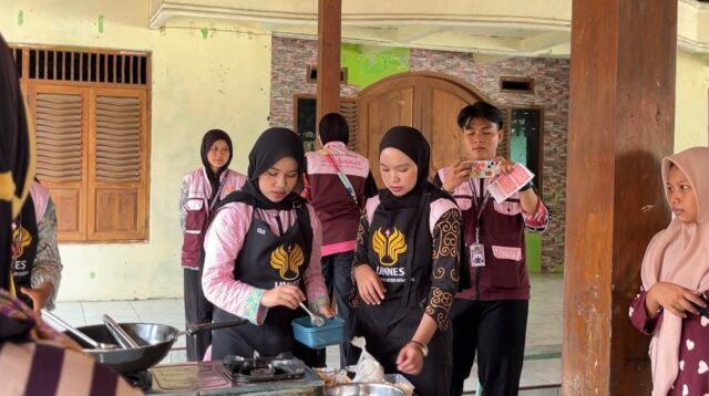 KKN UNNES Terapkan SDGs via Edukasi Gizi & PMT Pangan Lokal Cegah Stunting