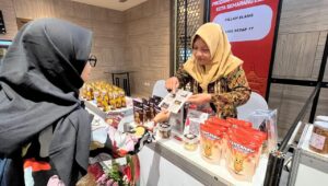 Akselerasi Program Waras Ekonomi, Disperin Semarang Luncurkan Smart Indigo untuk IKM