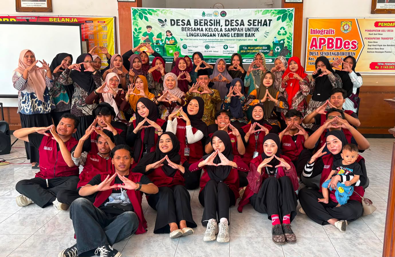 Wujudkan Desa Hebat, KKN 163 UIN Walisongo Gencarkan Sosialisasi Sampah di Sendangdawuhan