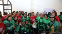 Wali Kota Agustina Gandeng Warisan Cinta Community Bantu 100 Ojol Perempuan Wali Kota Agustina Gandeng Warisan Cinta Community Bantu 100 Ojol Perempuan