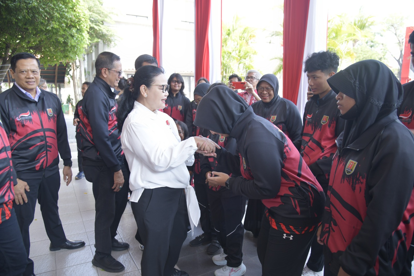 Agustina Lepas Kontingen PEPARPEDA Semarang, Perkuat Komitmen Kota Inklusif Agustina Lepas Kontingen PEPARPEDA Semarang, Perkuat Komitmen Kota Inklusif