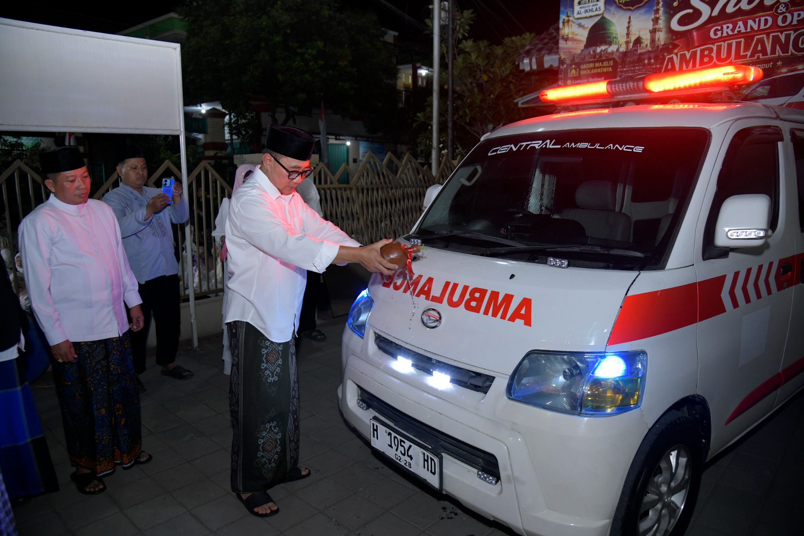 Gotong Royong Warga Kalipancur, Ambulans Umat Resmi Beroperasi untuk Warga