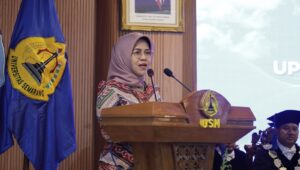 LLDIKTI VI Dorong Wisudawan USM Perkuat Kompetensi, Bukan Hanya Andalkan Gelar