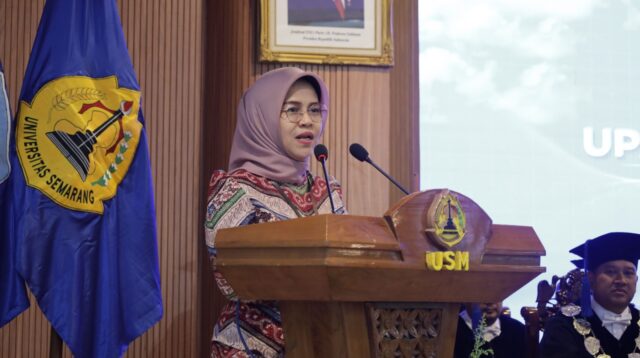 LLDIKTI VI Dorong Wisudawan USM Perkuat Kompetensi, Bukan Hanya Andalkan Gelar
