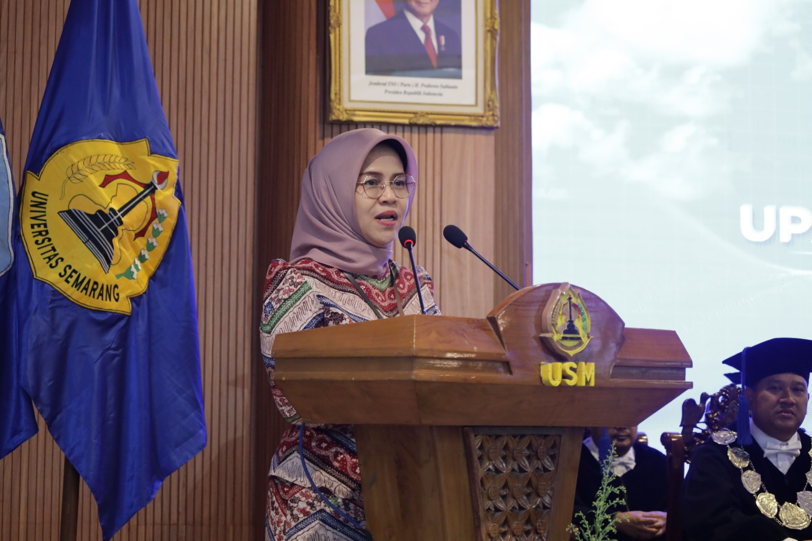 LLDIKTI VI Dorong Wisudawan USM Perkuat Kompetensi, Bukan Hanya Andalkan Gelar