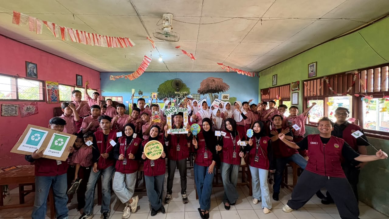 KKN UIN Walisongo Posko 163 Ajak Siswa SDN 2 Sendangdawuhan Pintar Memilah Sampah Sejak Dini KKN UIN Walisongo Posko 163 Ajak Siswa SDN 2 Sendangdawuhan Pintar Memilah Sampah Sejak Dini