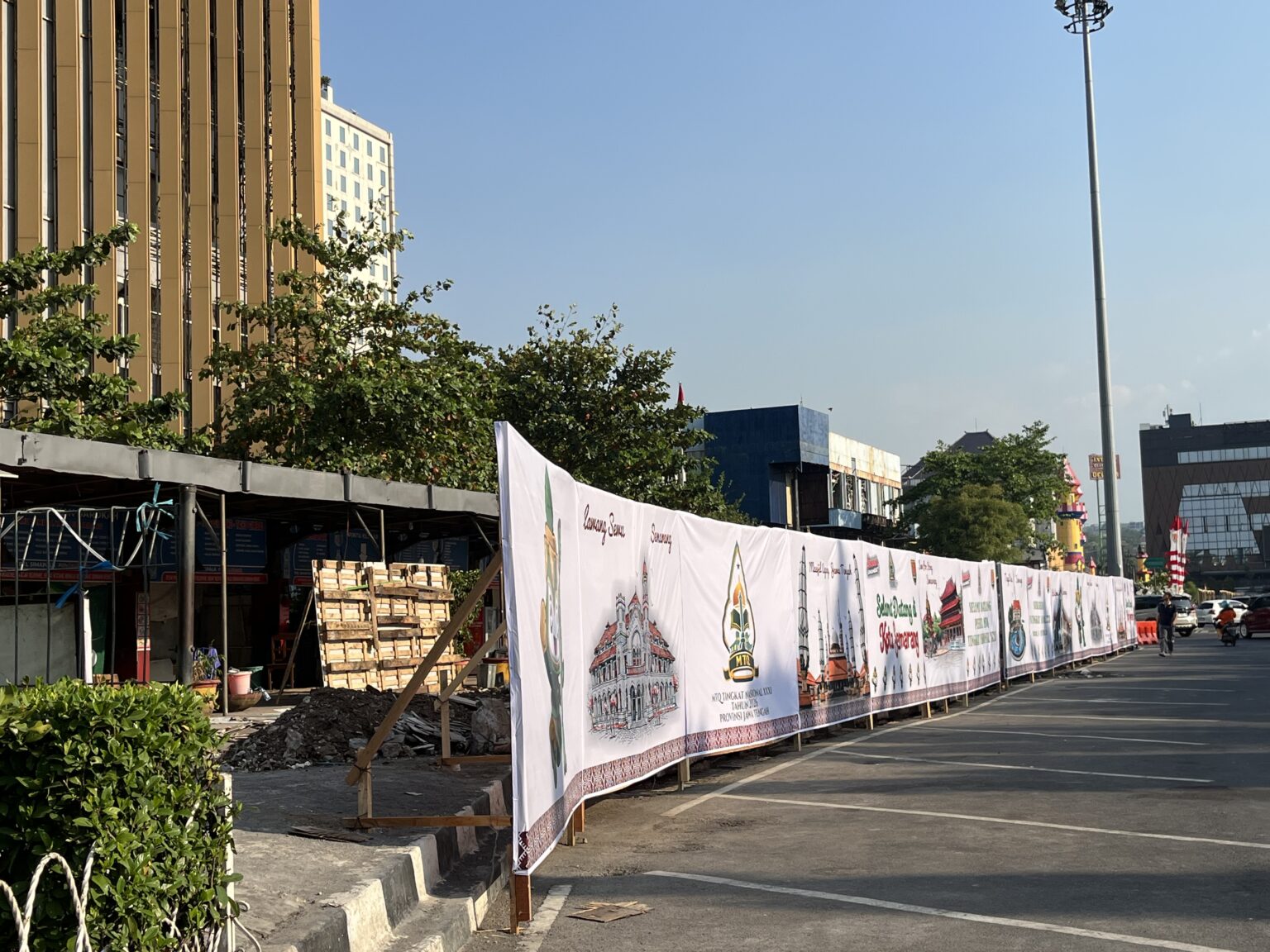 DPU Semarang Pastikan Proyek Drainase Simpang Lima Aman Saat MTQ Nasional Digelar DPU Semarang Pastikan Proyek Drainase Simpang Lima Aman Saat MTQ Nasional Digelar