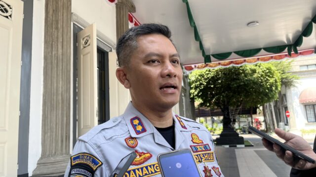Dishub Rawat 8 JPO Aset Pemkot Semarang, Pastikan Tetap Aman Digunakan Warga