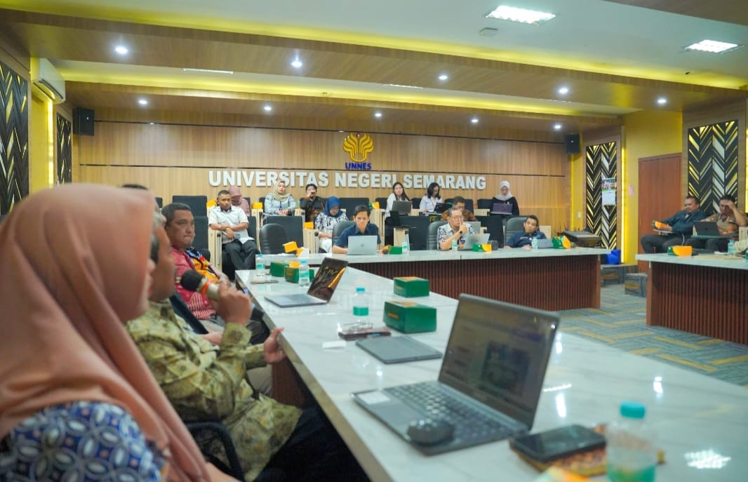 UNNES Perkuat Keterbukaan Informasi, Gandeng PPID Berbagai Daerah di Jawa Tengah UNNES Perkuat Keterbukaan Informasi, Gandeng PPID Berbagai Daerah di Jawa Tengah