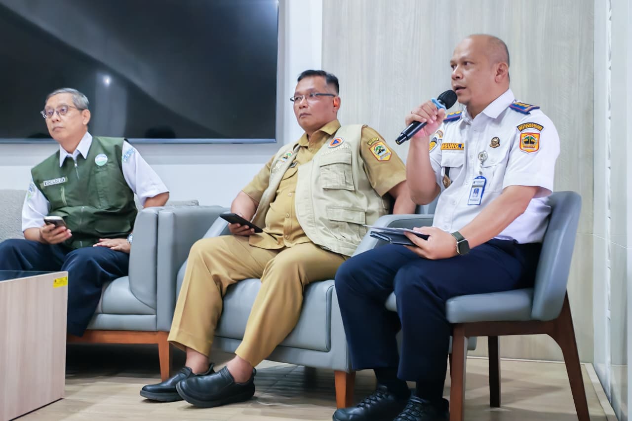 Erupsi Anak Krakatau Ganggu Penerbangan, Jateng Siapkan Alternatif Perjalanan Kafilah MTQ Erupsi Anak Krakatau Ganggu Penerbangan, Jateng Siapkan Alternatif Perjalanan Kafilah MTQ