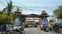 Gerbang PRPP Semarang Rusak Ditabrak Truk Kontainer, Material Berjatuhan ke Jalan