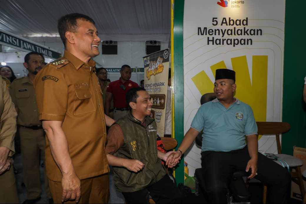 Antusiasme Tinggi, Peserta Pameran Serambi Nusantara MTQ Nasional XXXI Kewalahan Layani Pengunjung Antusiasme Tinggi, Peserta Pameran Serambi Nusantara MTQ Nasional XXXI Kewalahan Layani Pengunjung