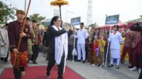 Wali Kota Semarang Agustina Kenalkan Tradisi Dugderan Semarang kepada Kafilah MTQ Nasional XXXI Wali Kota Semarang Agustina Kenalkan Tradisi Dugderan Semarang kepada Kafilah MTQ Nasional XXXI