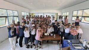 TEP UNDIP Edukasi 43 Pelajar Keerom soal Bahaya Narkoba dan Kesehatan Reproduksi
