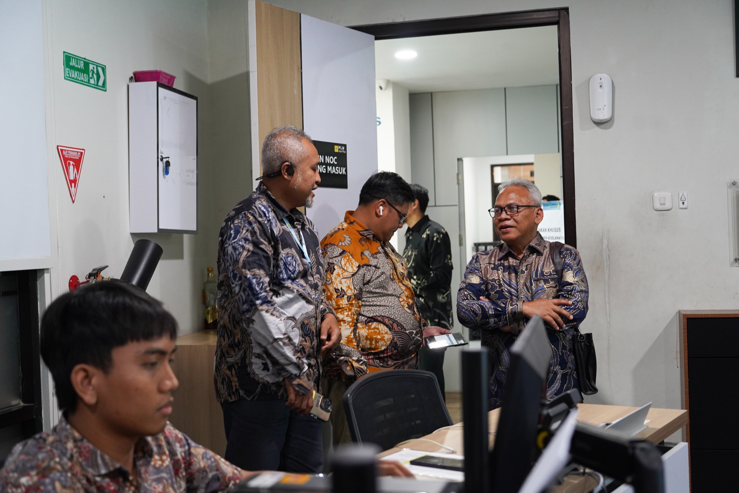 Komisaris PLN Icon Plus Kunjungi SBU Jateng, Cek Kesiapan Layanan untuk Pelanggan