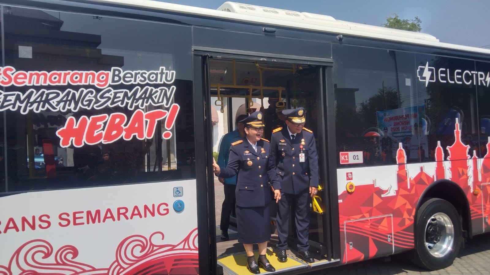 Bus Listrik
