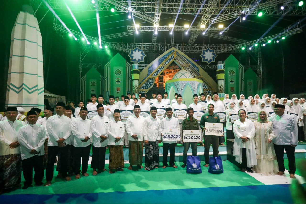 Raih 36 Gelar MTQ Nasional, Kafilah Jateng Dapat Bonus hingga Hadiah Umrah Raih 36 Gelar MTQ Nasional, Kafilah Jateng Dapat Bonus hingga Hadiah Umrah