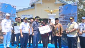 HUT ke-81 KAI, Warga Sekitar Stasiun Tanggung dan Kedungjati Terima Bantuan
