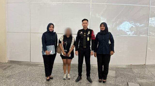 Imigrasi Semarang Deportasi WN Timor Leste yang Overstay Hampir Setahun dari Indonesia