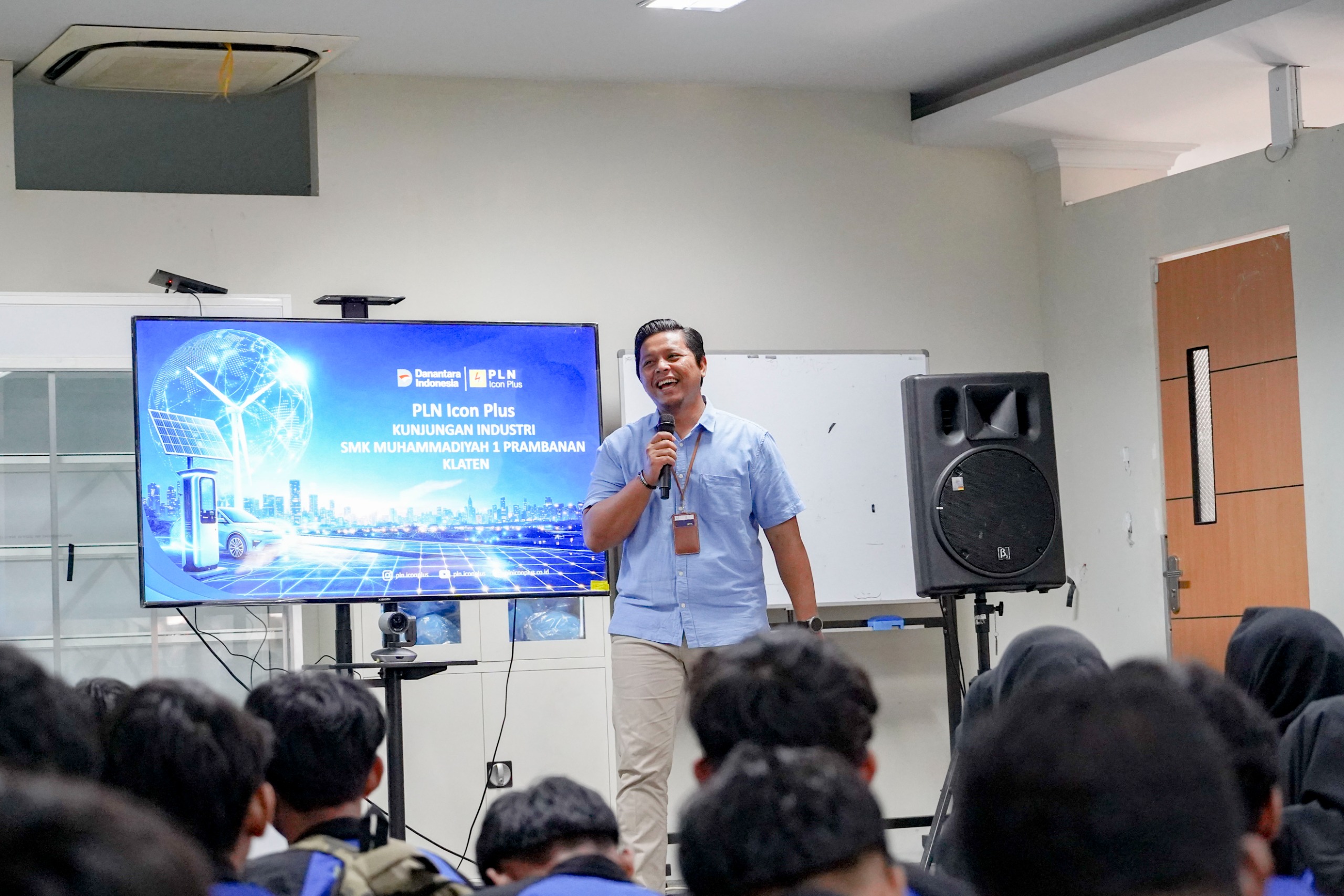 PLN Icon Plus Perkenalkan Industri Telekomunikasi kepada Siswa SMK Muhammadiyah 1 Prambanan Klaten