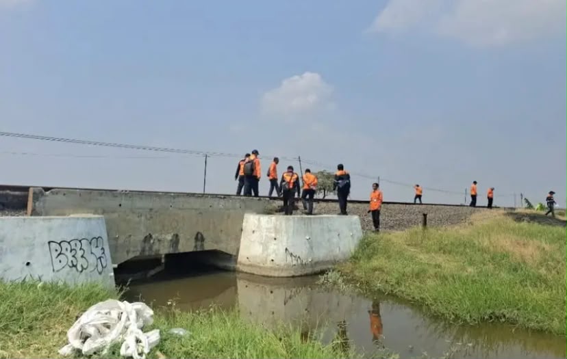 KAI Daop 4 Semarang Siaga di 13 Titik Rawan untuk Cegah Gangguan saat Musim Hujan
