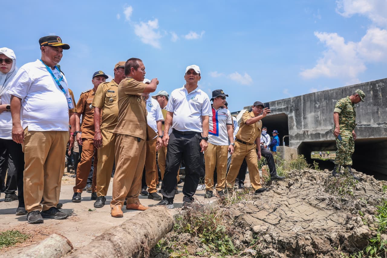 Ahmad Luthfi Normalisasi Saluran Irigasi Demak, Targetkan Petani Bisa Tanam hingga Tiga Kali Setahun