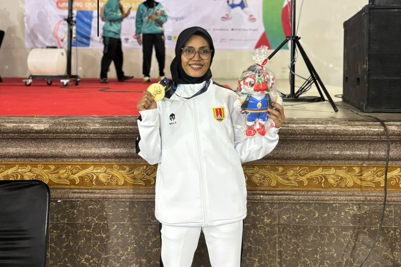 Medali Emas